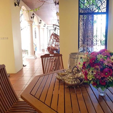 Prompimarn Villa Toscana Bangkok Exterior photo